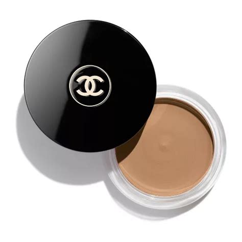 bronzer chanel in crema|Chanel bronzing cream boots.